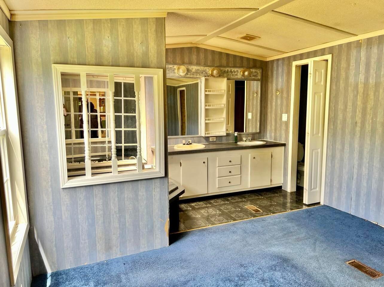553 Wahoo Valley Road Kingsport, TN 37663 - Photo 3 of 14 286358169_2912491572230192_1466730283838
