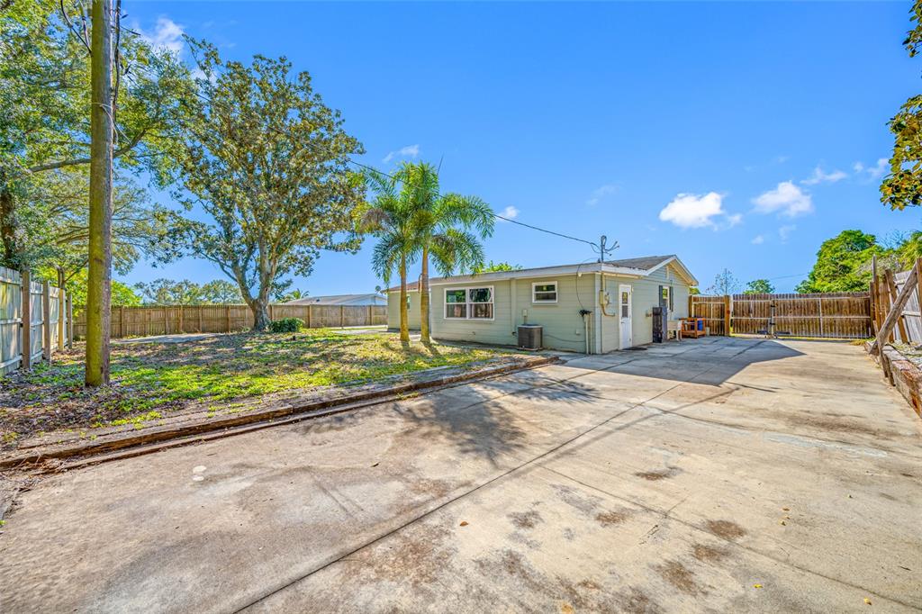 3412 Peterborough Street Holiday, FL 34690 - Photo 16 of 61