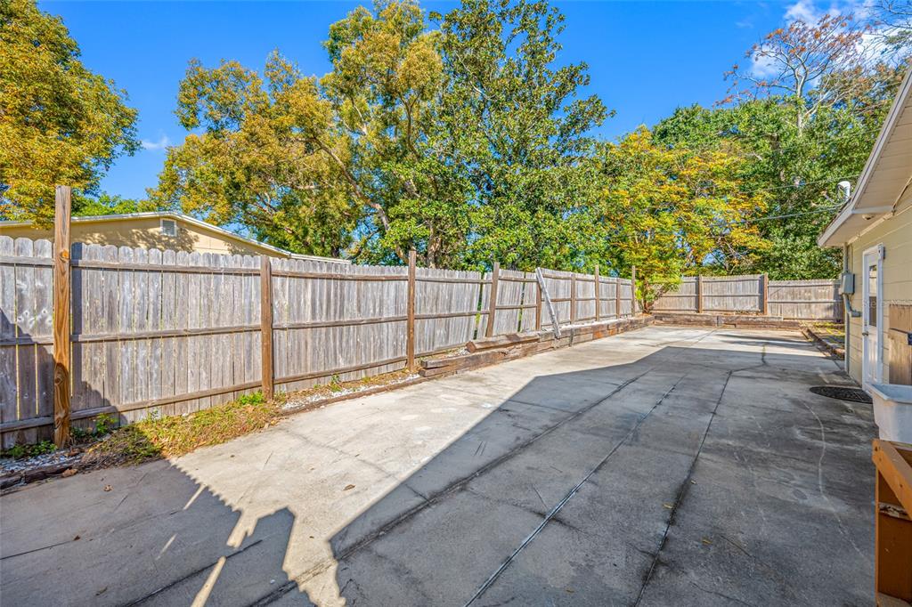 3412 Peterborough Street Holiday, FL 34690 - Photo 7 of 61