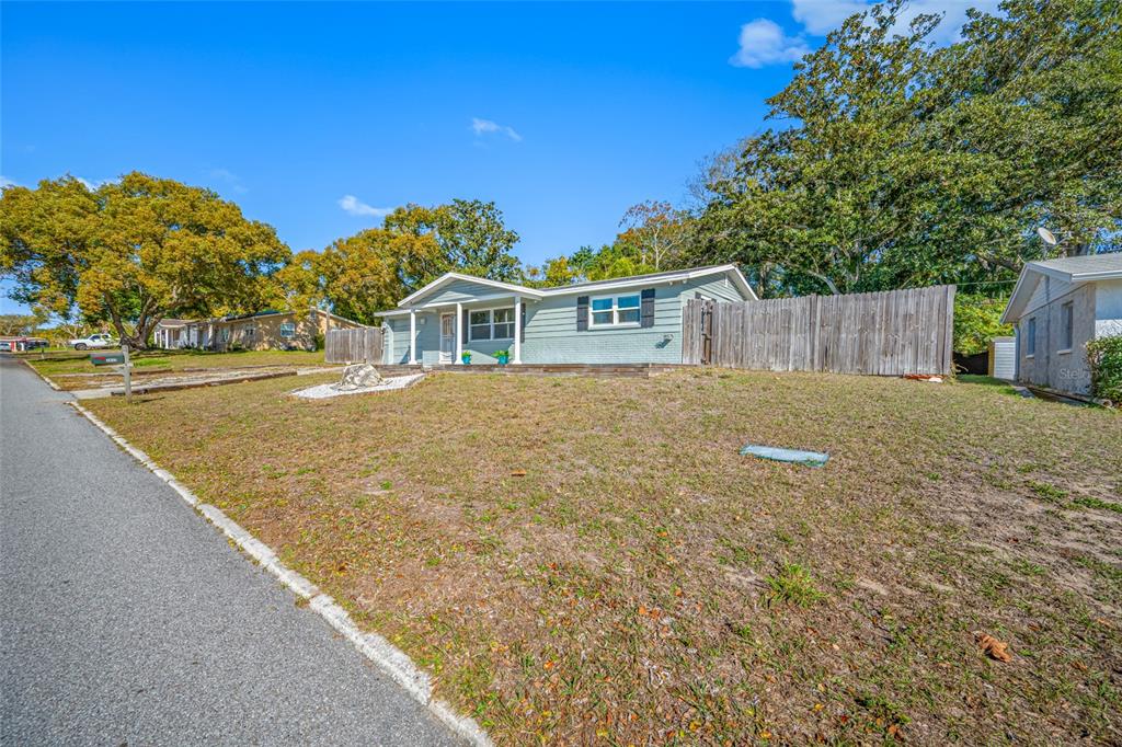 3412 Peterborough Street Holiday, FL 34690 - Photo 9 of 61