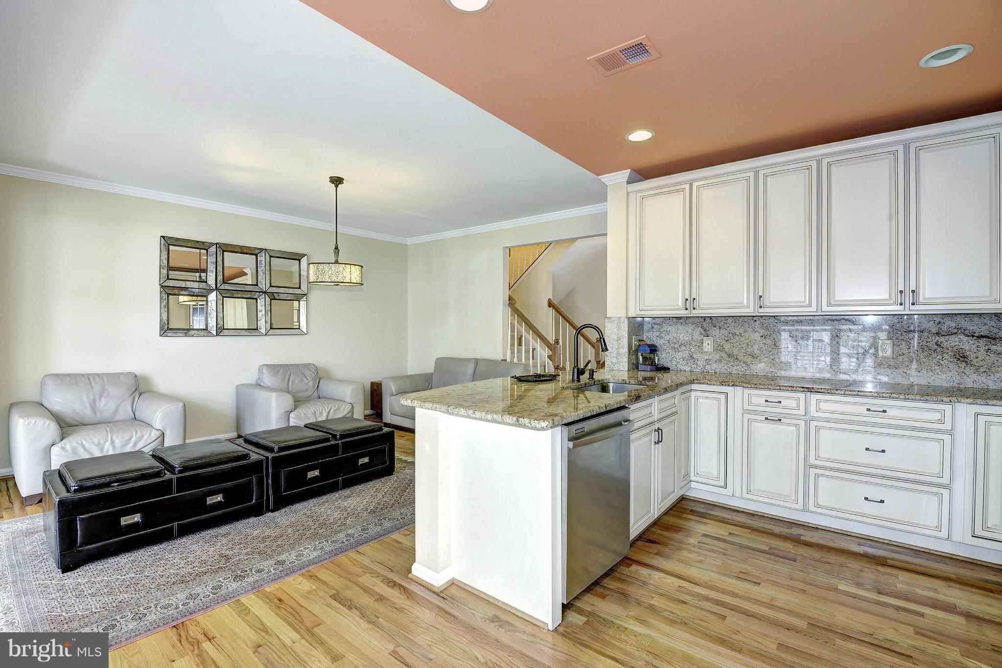 1986 Logan Manor Drive Reston, VA 20190 - Photo 11 of 30 Kitchen