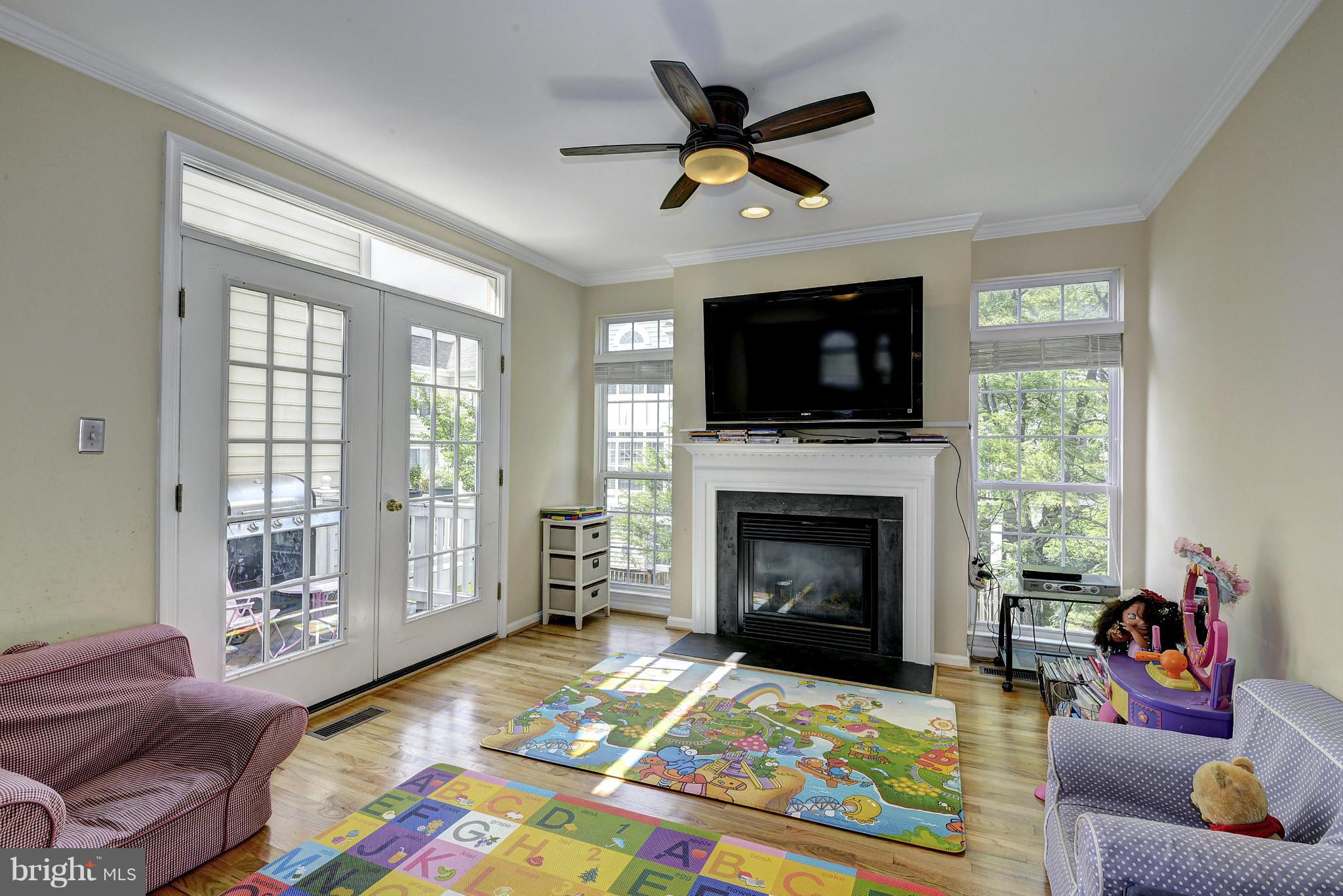 1986 Logan Manor Drive Reston, VA 20190 - Photo 17 of 30 Interior (General)
