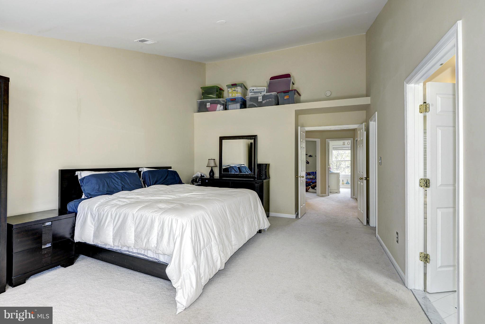 1986 Logan Manor Drive Reston, VA 20190 - Photo 20 of 30 Bedroom (Master)
