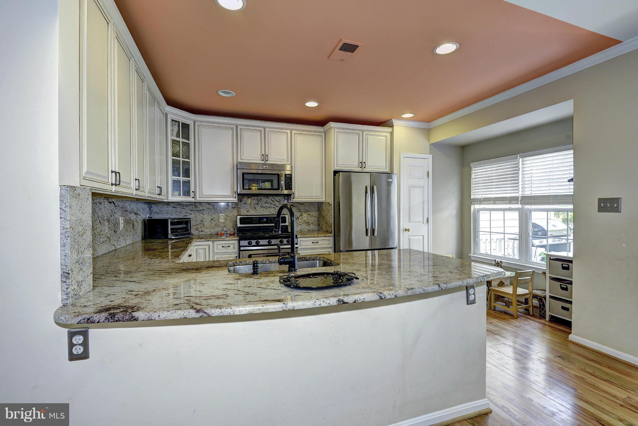 1986 Logan Manor Drive Reston, VA 20190 - Photo 9 of 30 Kitchen