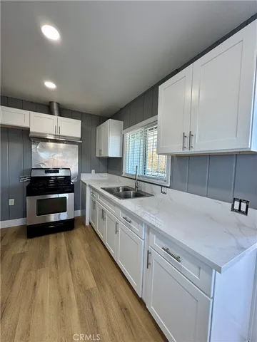 $3,170 | 4860 North Lakewood Boulevard, Long Beach, CA 90808