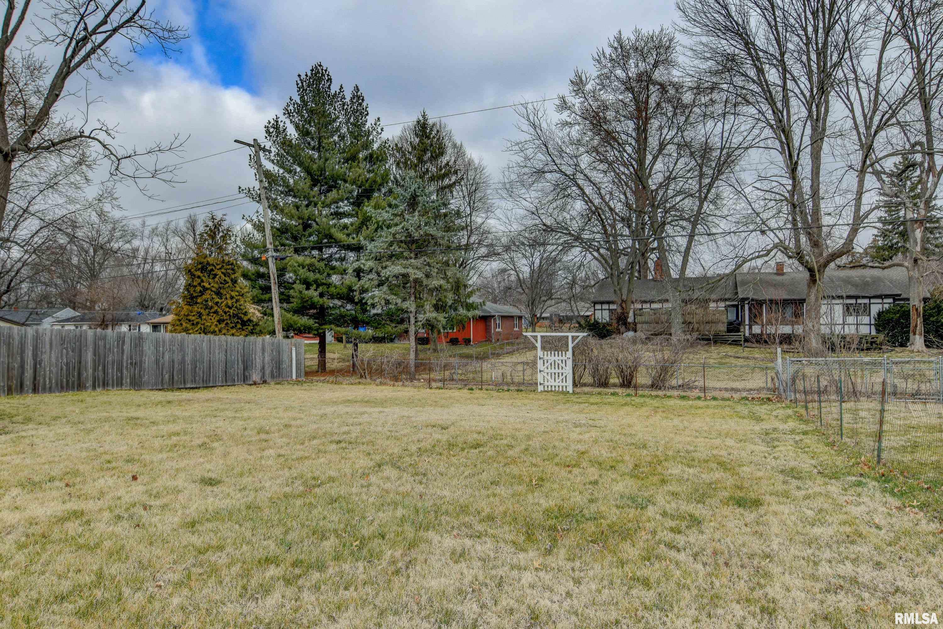 1625 Reed Avenue Springfield, IL 62704 - Photo 37 of 38 Gallery Image 37