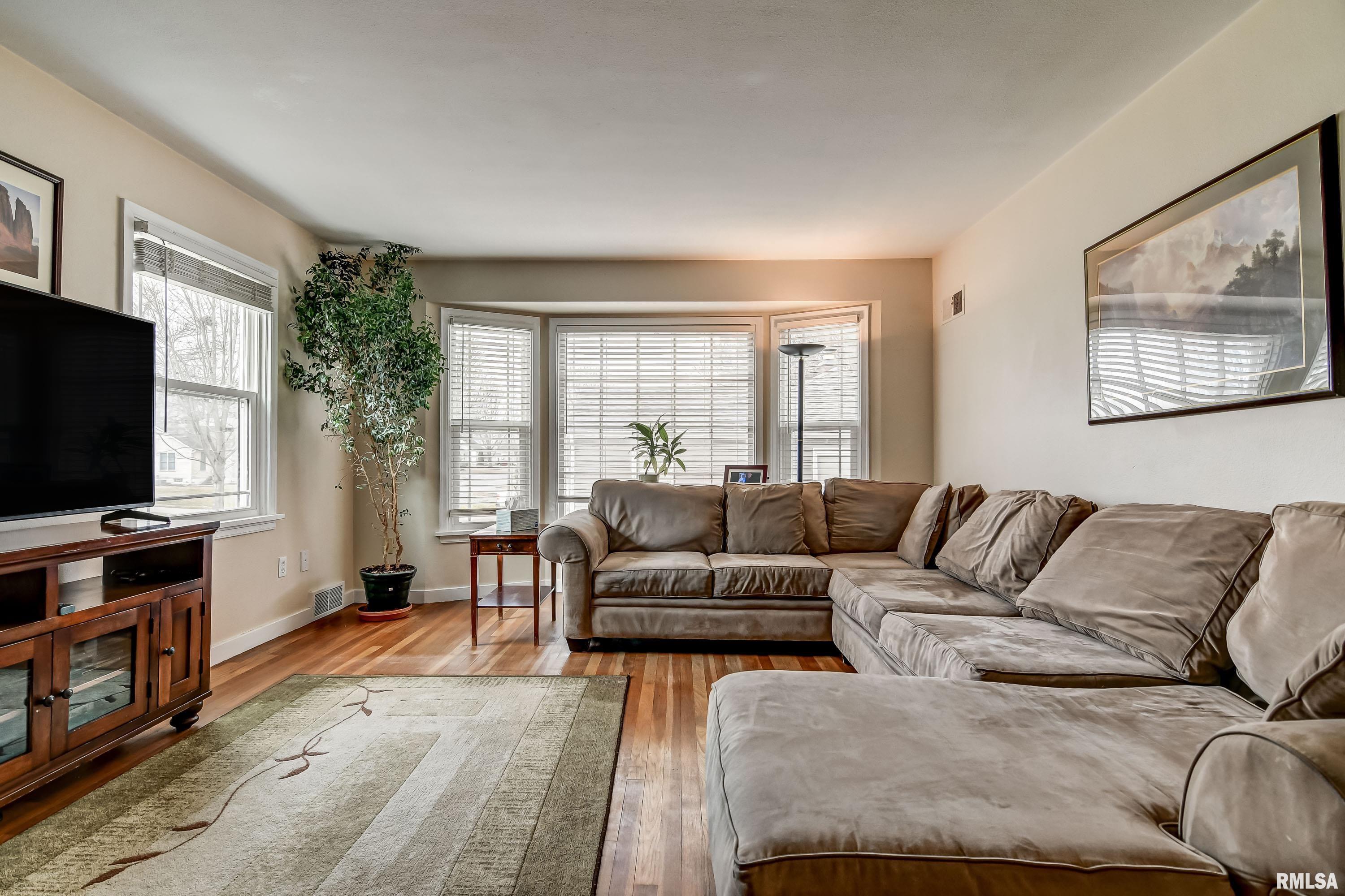 1625 Reed Avenue Springfield, IL 62704 - Photo 4 of 38 Gallery Image 4