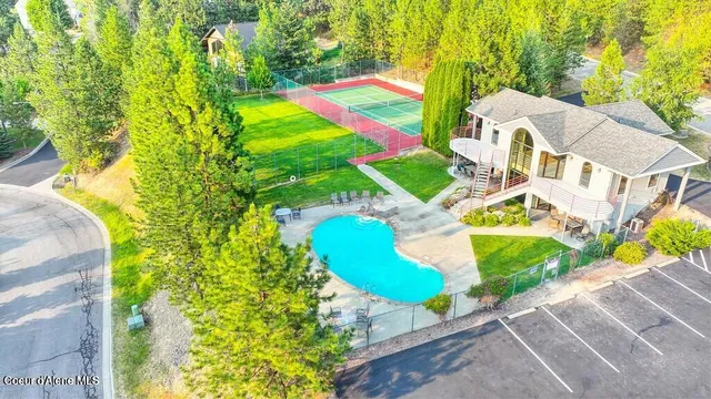 $179,500 | 3718 East Sky Harbor Drive, Coeur D'Alene, ID 83814