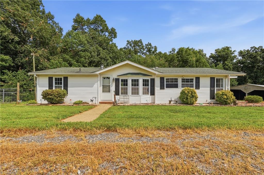 3028 Quaker Church Road Pinnacle, NC 27043 - Photo 2 of 36 Gallery Image 2