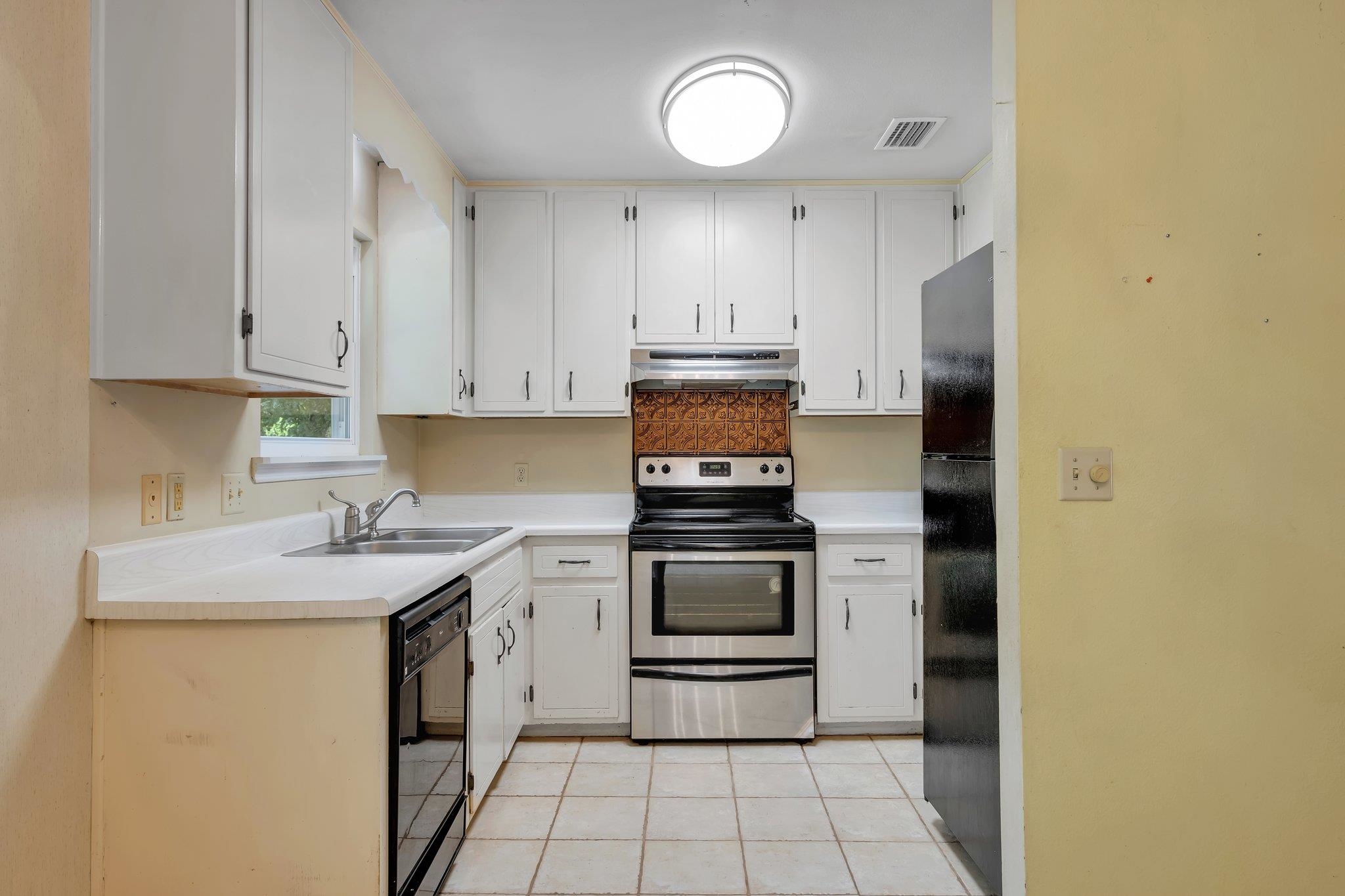 4232 Carnwath Road Tallahassee, FL 32303 - Photo 12 of 25 Gallery Image 12