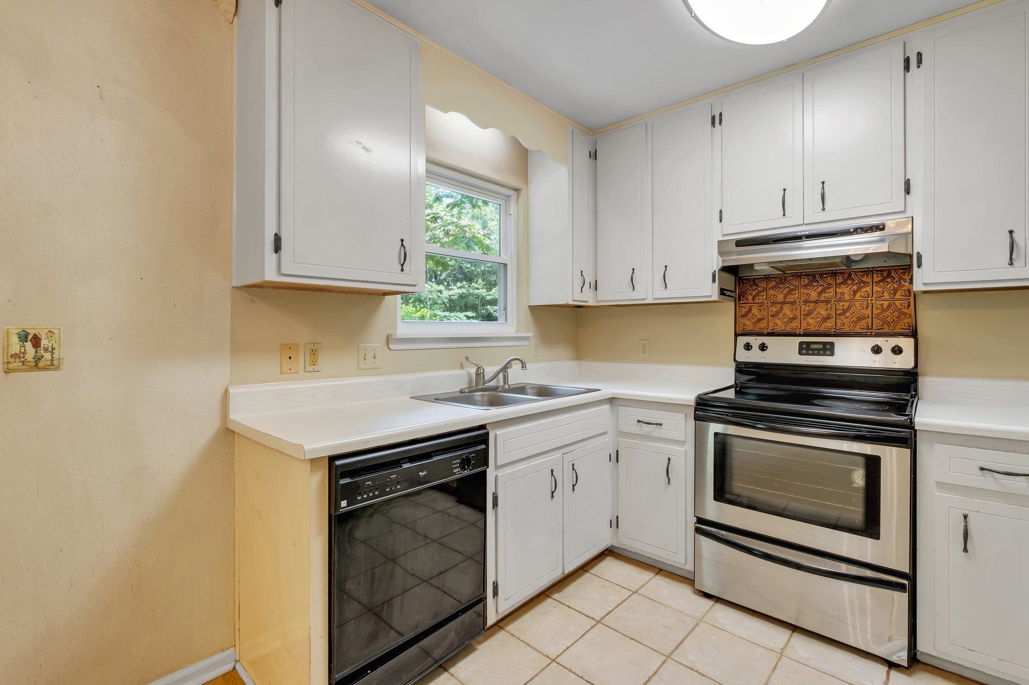 4232 Carnwath Road Tallahassee, FL 32303 - Photo 14 of 25 Gallery Image 14