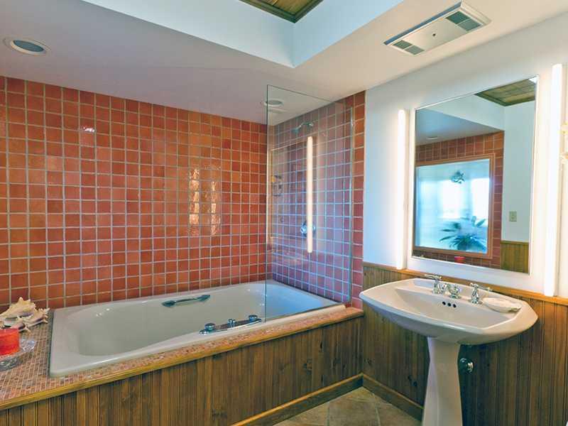 24 Ragged Ridge Road Camden, ME 04843 - Photo 21 of 23 Master Bath/Spa.
