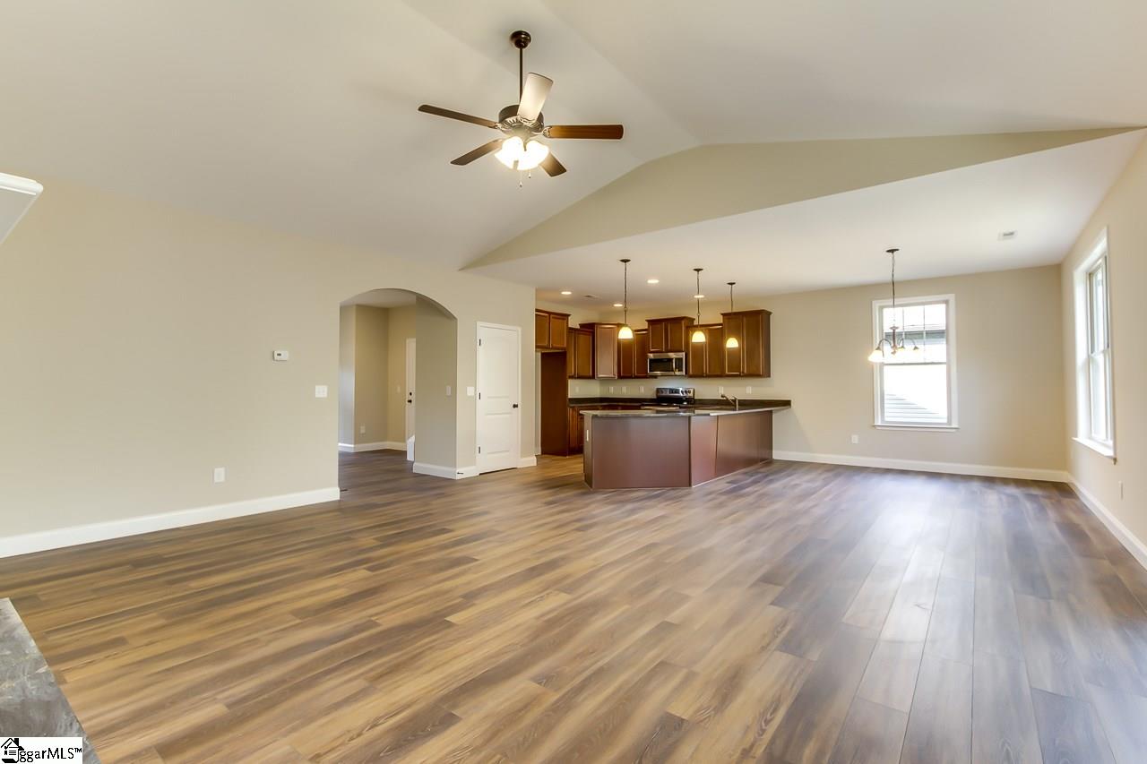 224 McCall Road Simpsonville, SC 29680 - Photo 8 of 35 Gallery Image 8