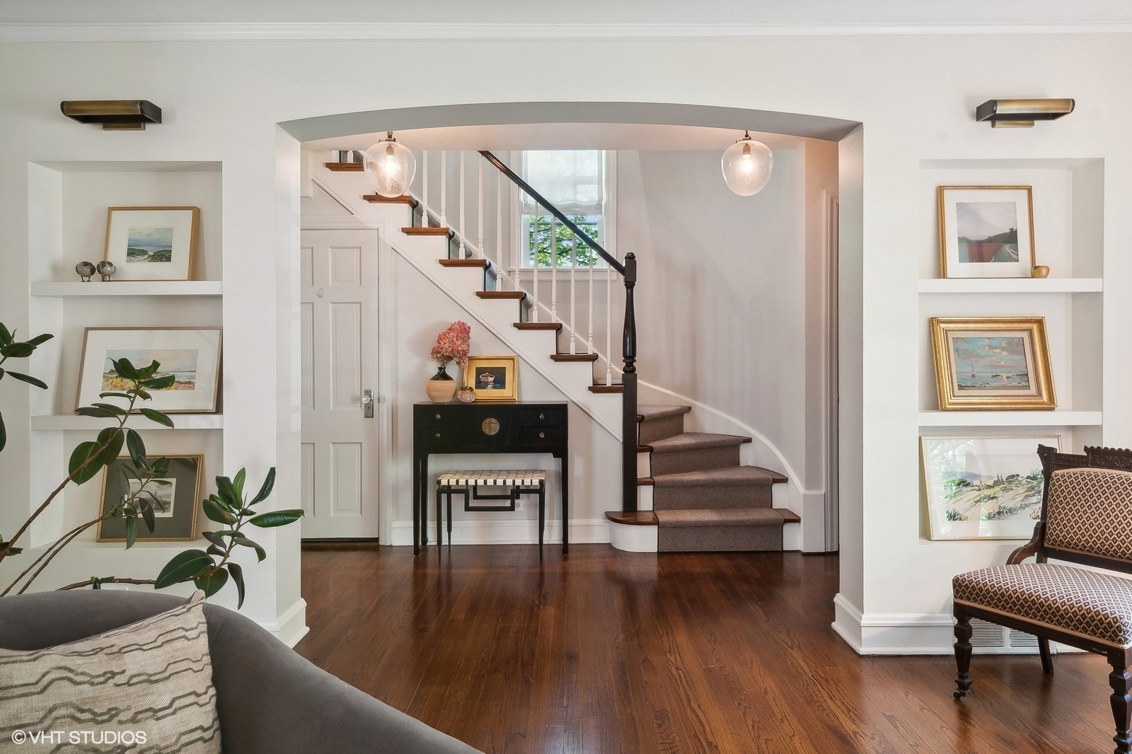 2044 Ewing Avenue Evanston, IL 60201 - Photo 8 of 35 a living room with furniture and wooden floor