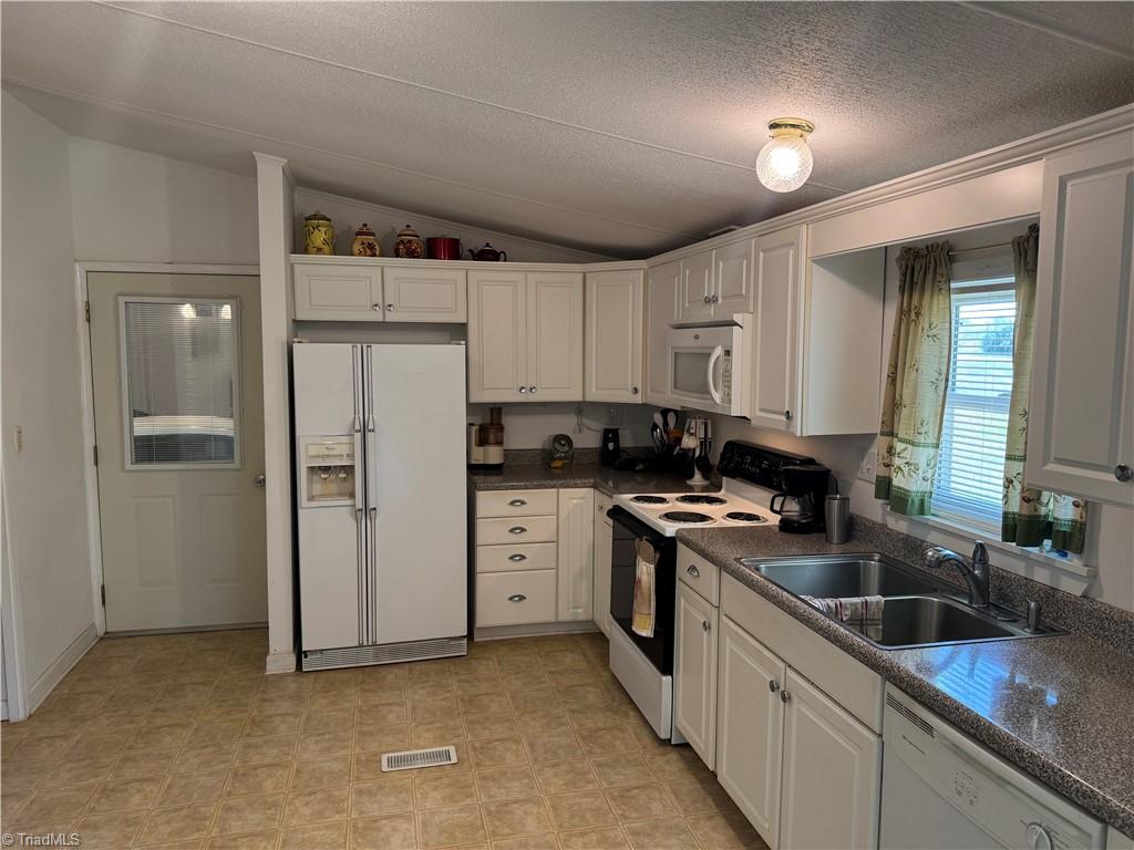 7782 Greenhorn Road Elkin, NC 28621 - Photo 14 of 32 Gallery Image 14