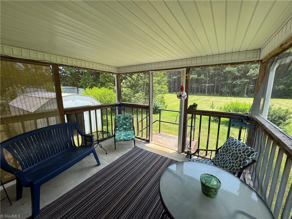 7782 Greenhorn Road Elkin, NC 28621 - Photo 7 of 32 Gallery Image 7