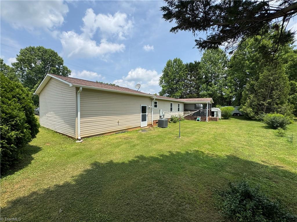 7782 Greenhorn Road Elkin, NC 28621 - Photo 9 of 32 Gallery Image 9