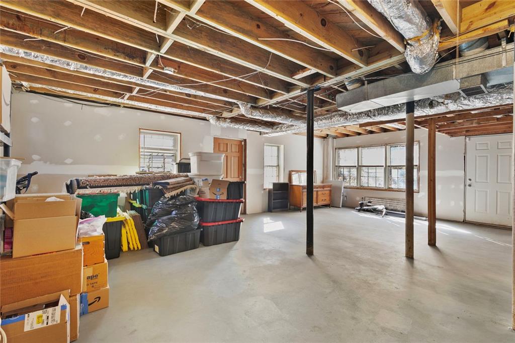 2258 Greencrest Drive Northeast Atlanta, GA 30345 - Photo 24 of 39 a view of a livingroom with furniture and a window