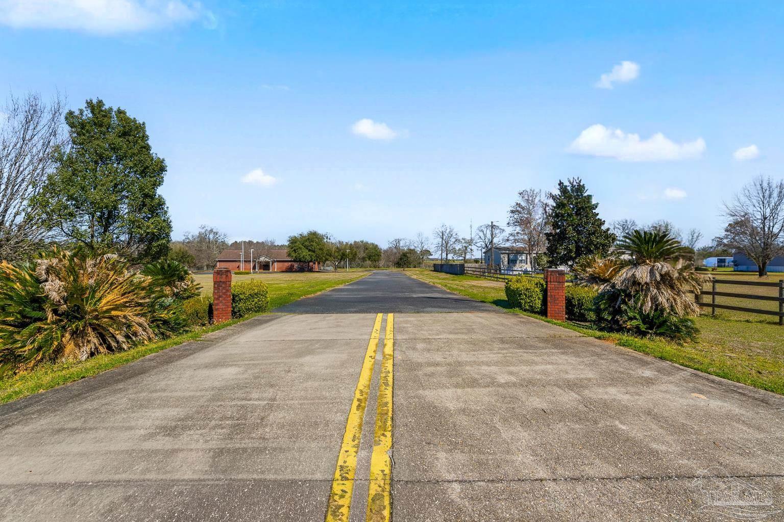 2828 Harvest Road Jay, FL 32565 - Photo 7 of 62