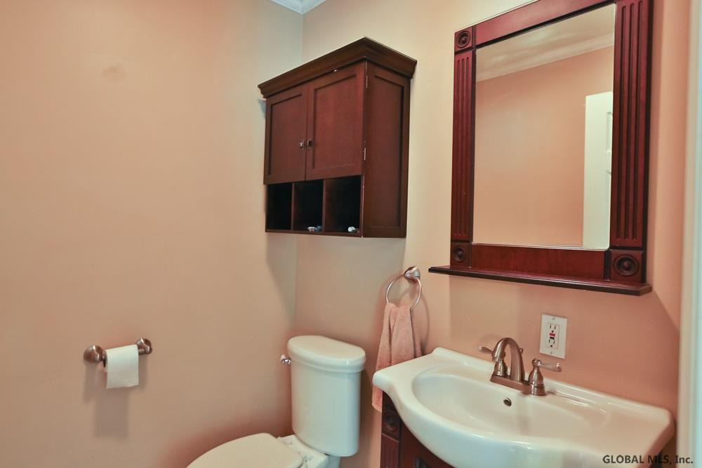 288 Church Road Guilderland, NY 12203 - Photo 16 of 50 Photo 16