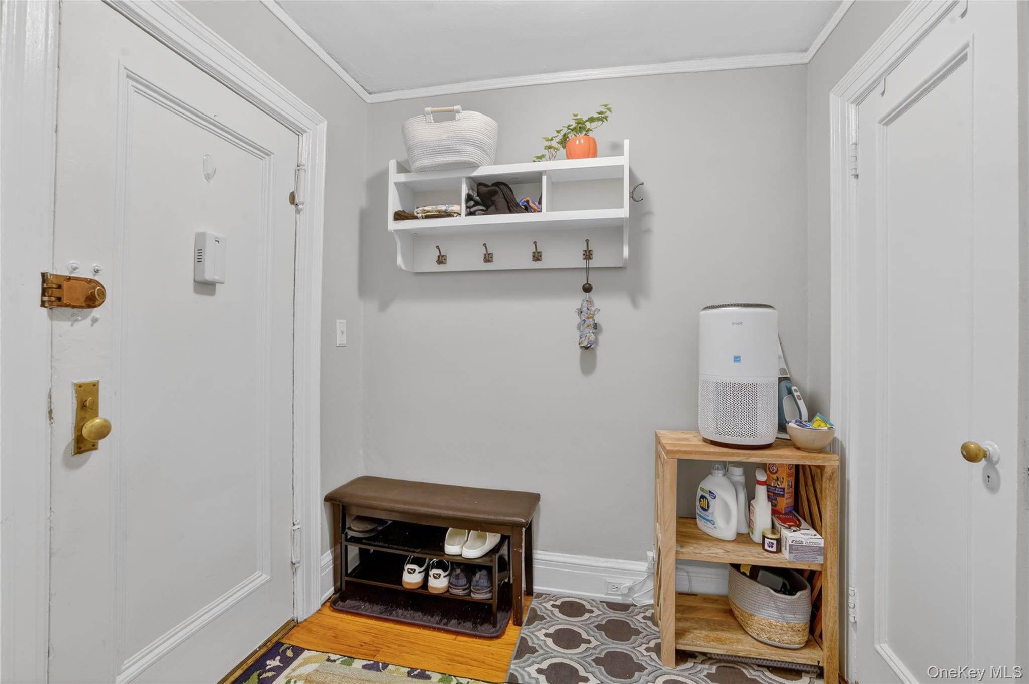 42 Pondfield Road West, Unit 4F Bronxville, NY 10708 - Photo 5 of 30