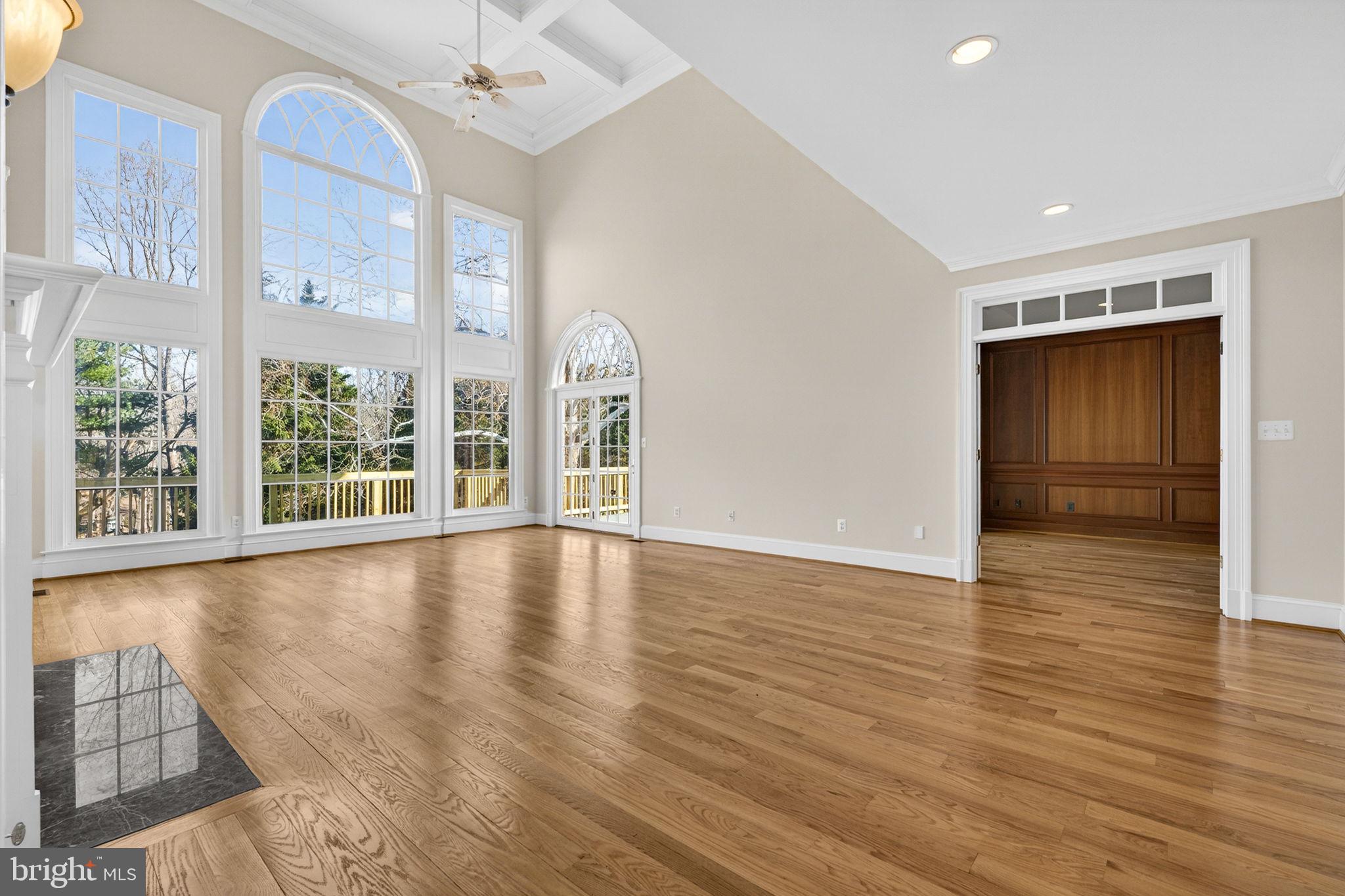 451 Seneca Road Great Falls, VA 22066 - Photo 14 of 73