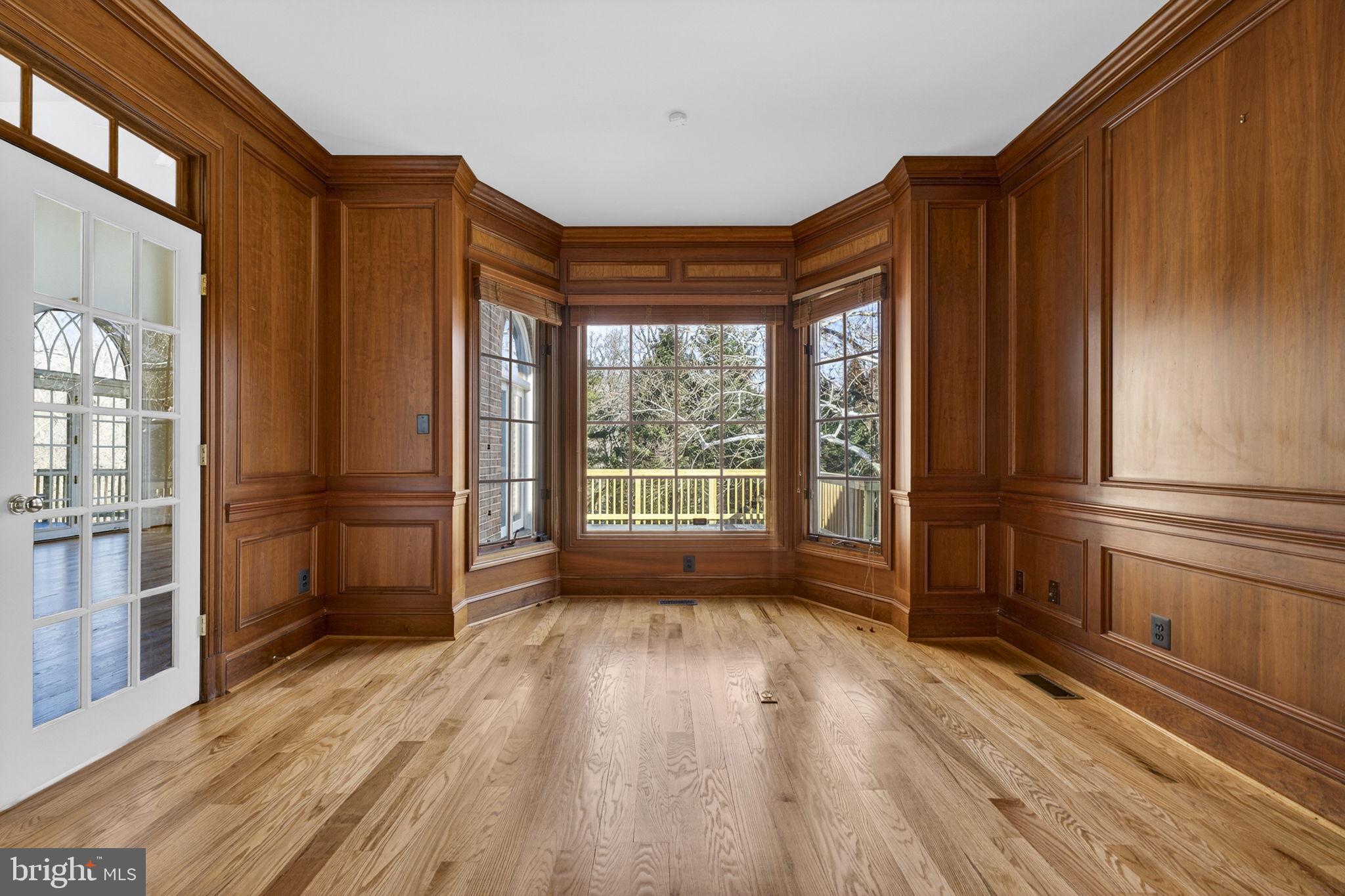 451 Seneca Road Great Falls, VA 22066 - Photo 19 of 73