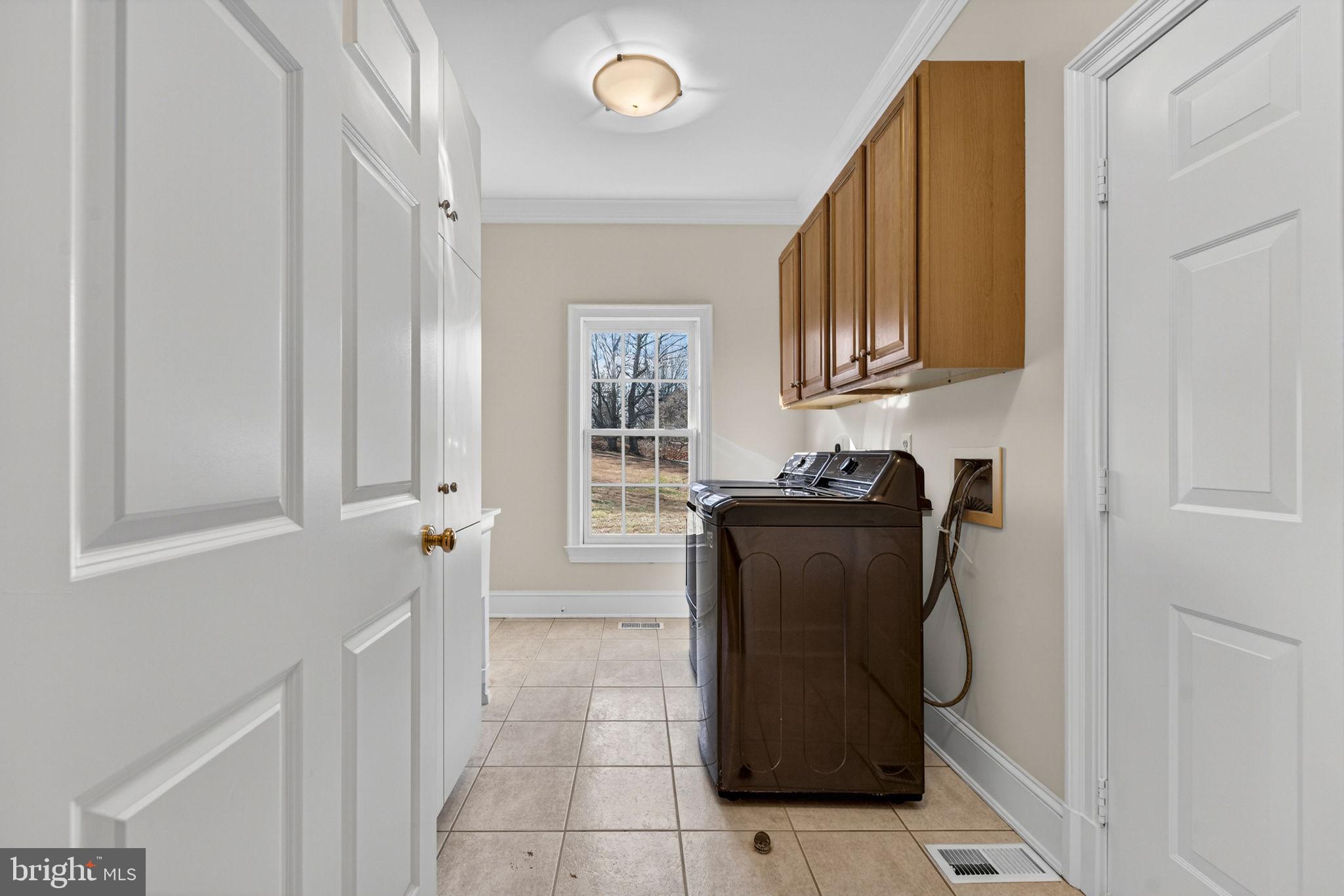 451 Seneca Road Great Falls, VA 22066 - Photo 21 of 73