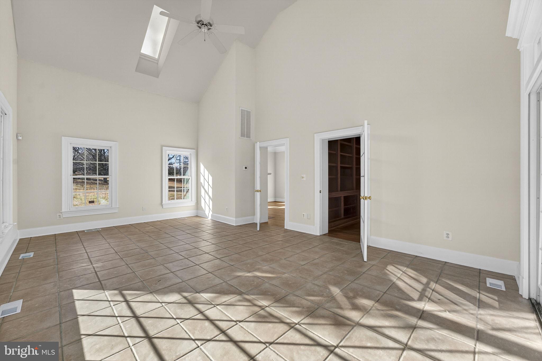 451 Seneca Road Great Falls, VA 22066 - Photo 25 of 73