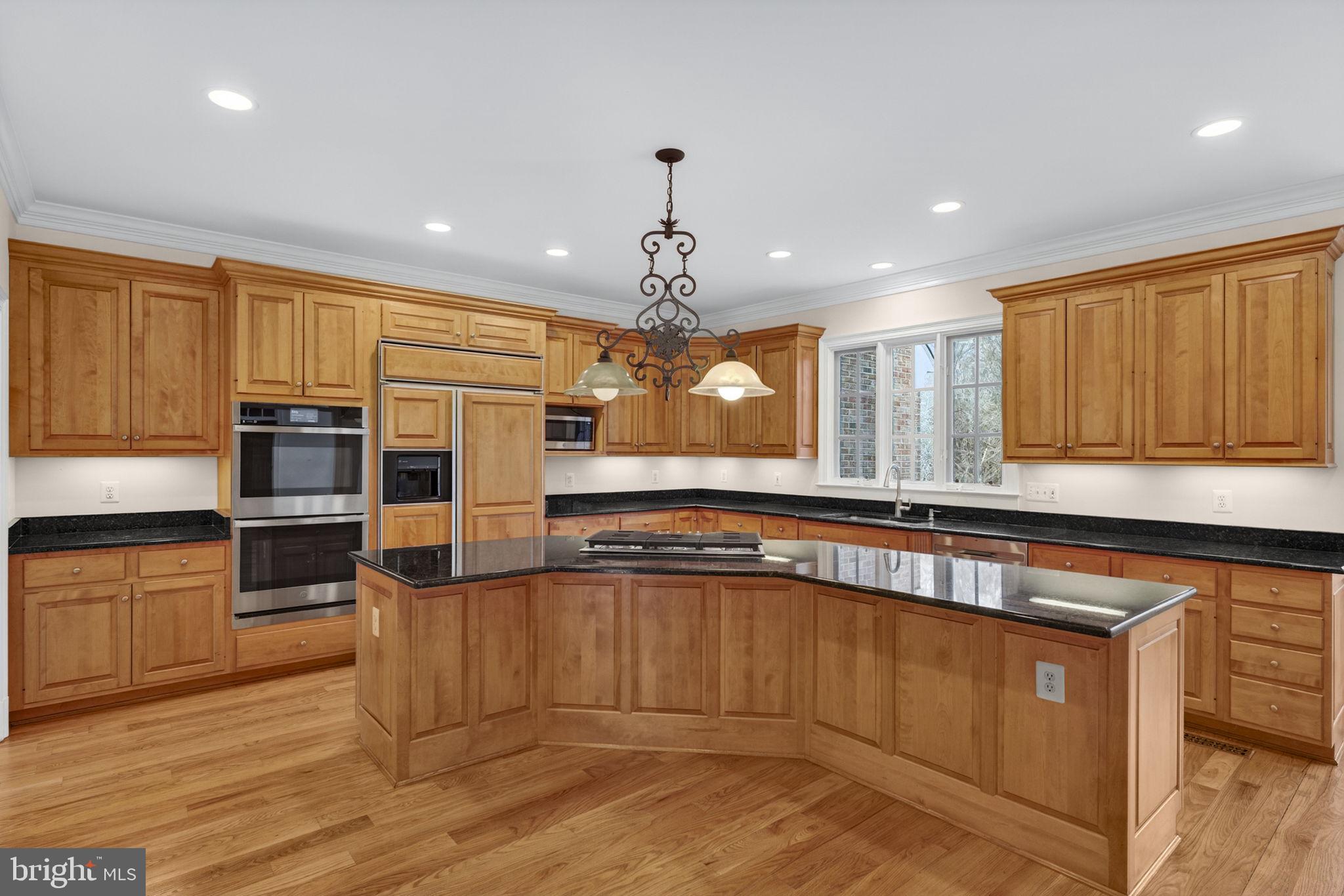 451 Seneca Road Great Falls, VA 22066 - Photo 6 of 73