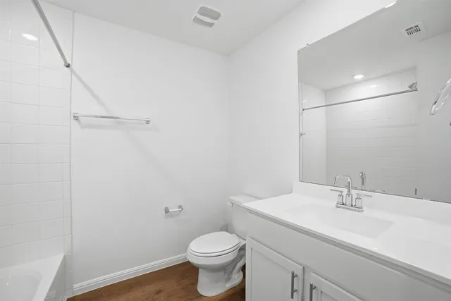 $1,895 | 331 Mustang Lake Circle, Buda, TX 78610