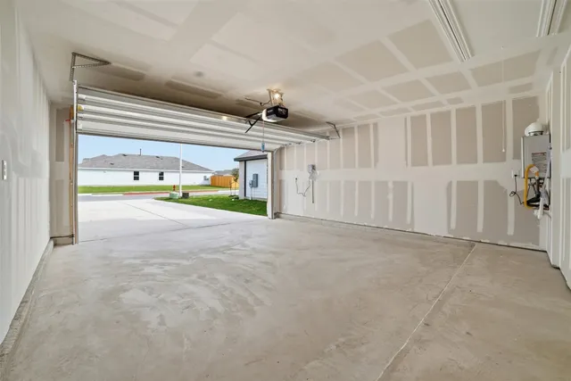 $1,895 | 331 Mustang Lake Circle, Buda, TX 78610