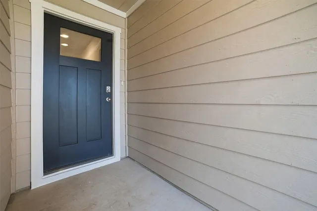 $1,895 | 331 Mustang Lake Circle, Buda, TX 78610