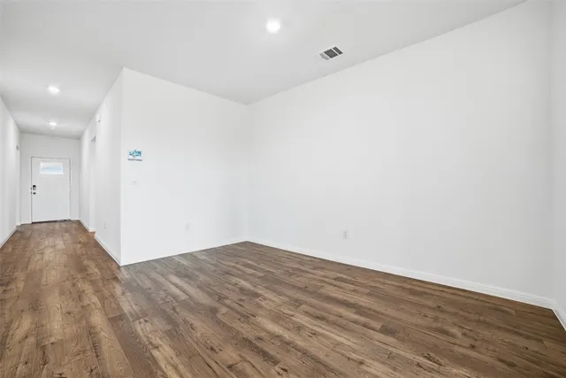 $1,895 | 331 Mustang Lake Circle, Buda, TX 78610