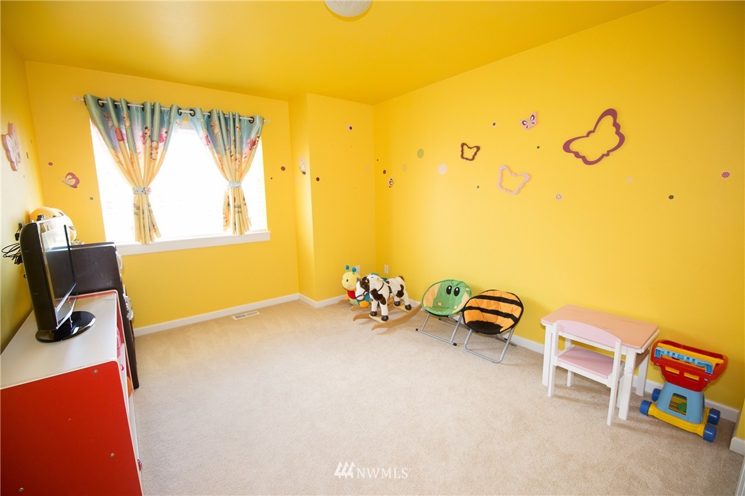 19159 117th Place Southeast Renton, WA 98058 - Photo 18 of 25 Gallery Image 18