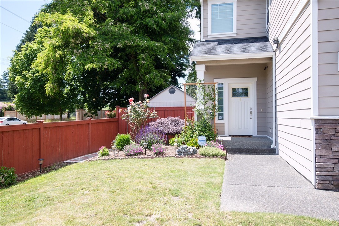 19159 117th Place Southeast Renton, WA 98058 - Photo 7 of 25 Gallery Image 7