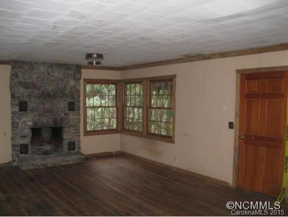 460 Franklin Road Highlands, NC 28741 - Photo 3 of 12 Gallery Image 3