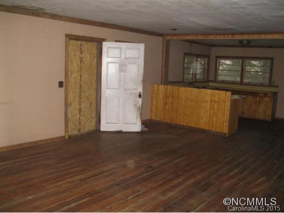 460 Franklin Road Highlands, NC 28741 - Photo 4 of 12 Gallery Image 4