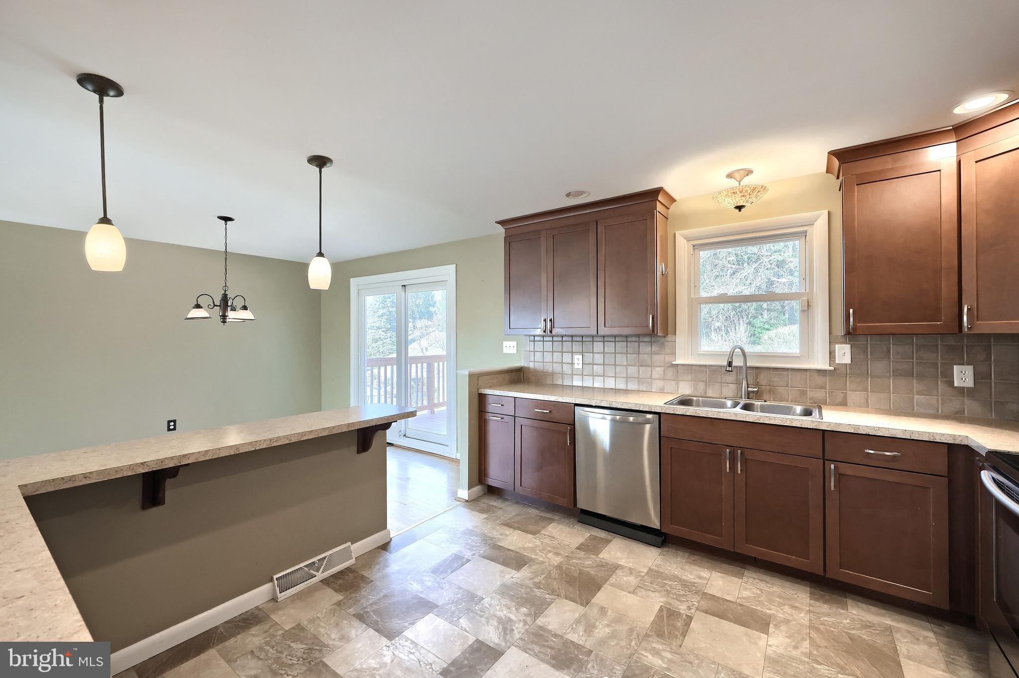 555 Maywood Road York, PA 17402 - Photo 25 of 46 Gallery Image 25