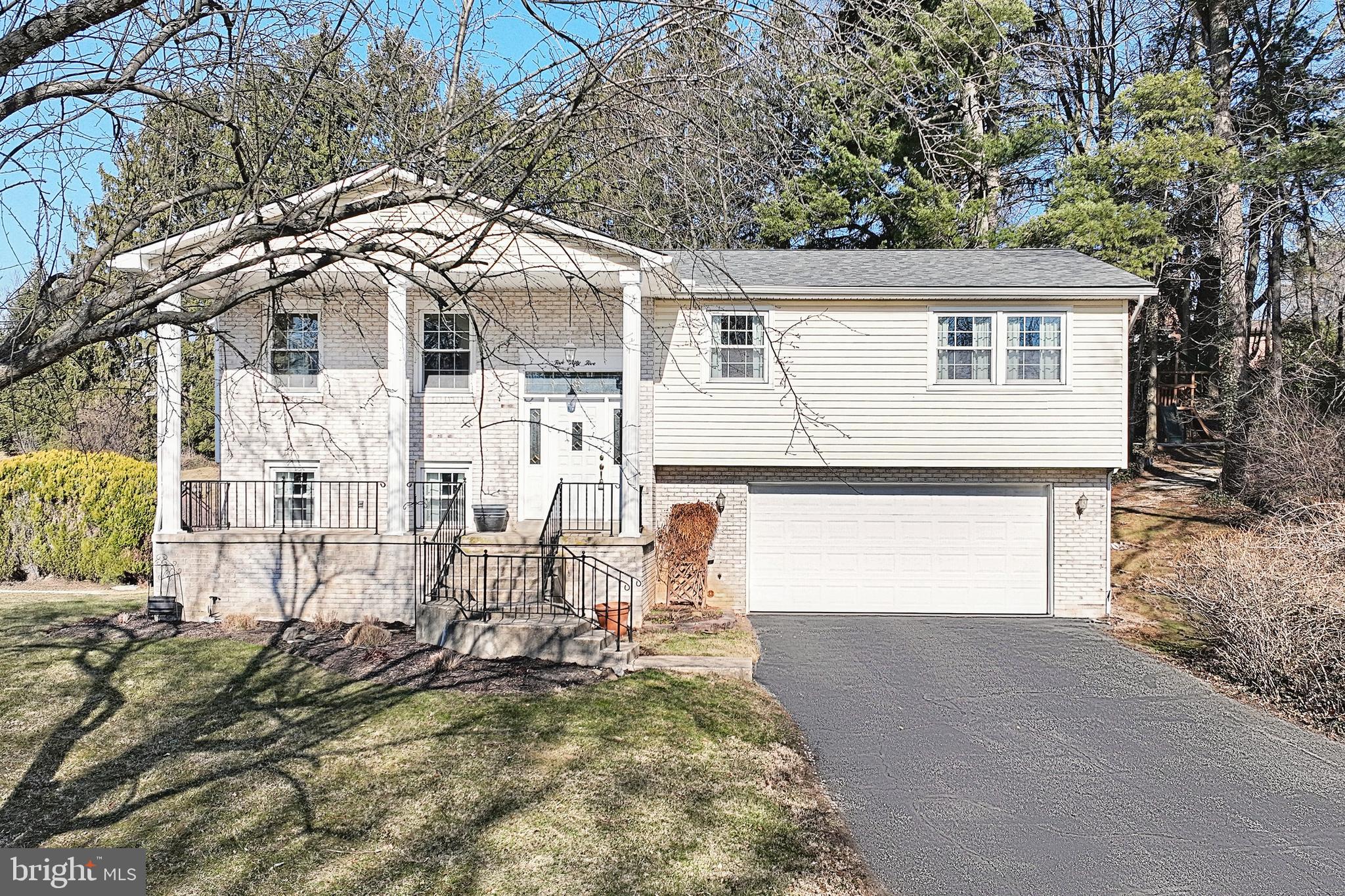 555 Maywood Road York, PA 17402 - Photo 3 of 46 Gallery Image 3