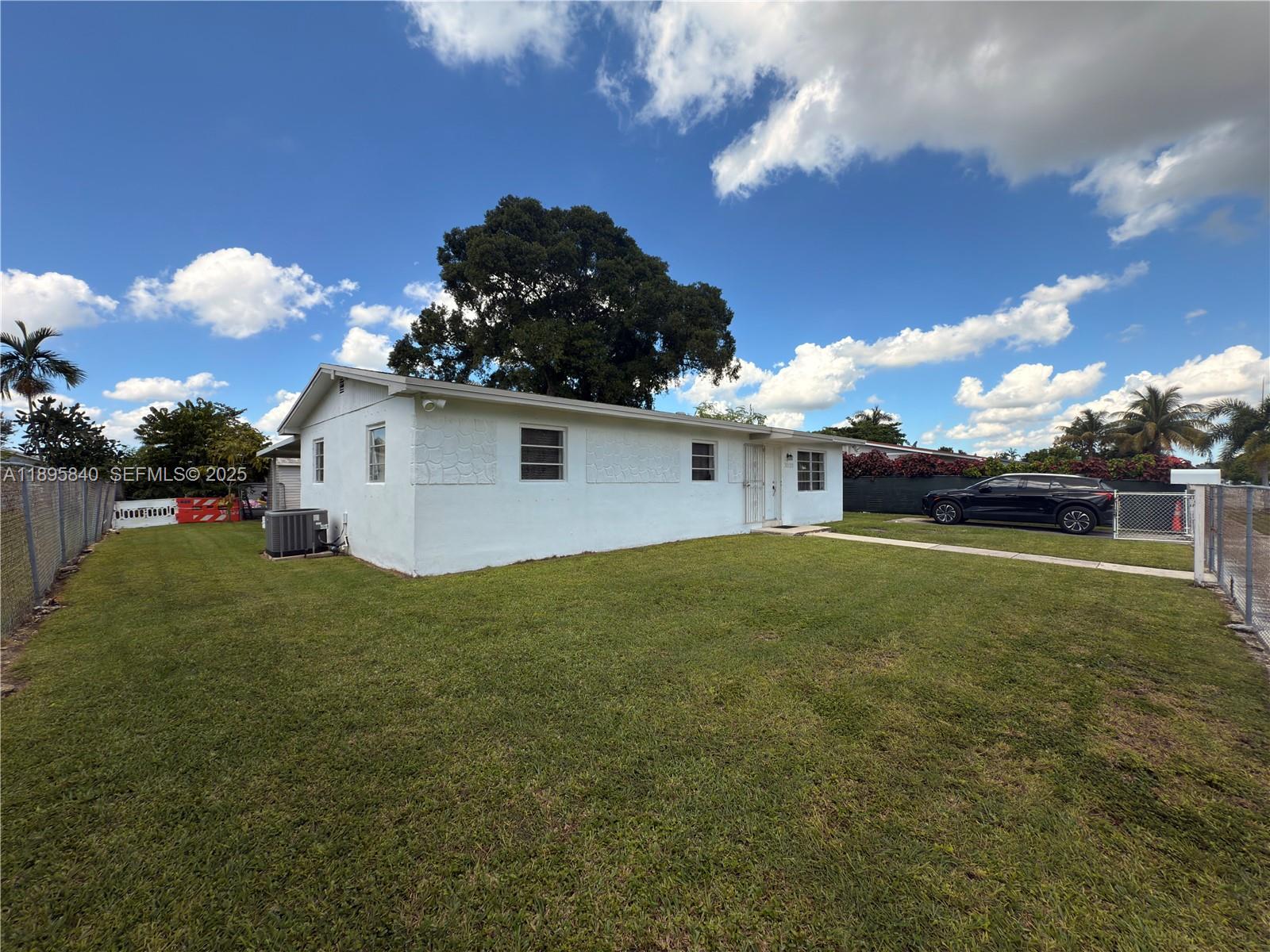 30120 Southwest 149th Avenue Homestead, FL 33033 - Photo 2 of 36