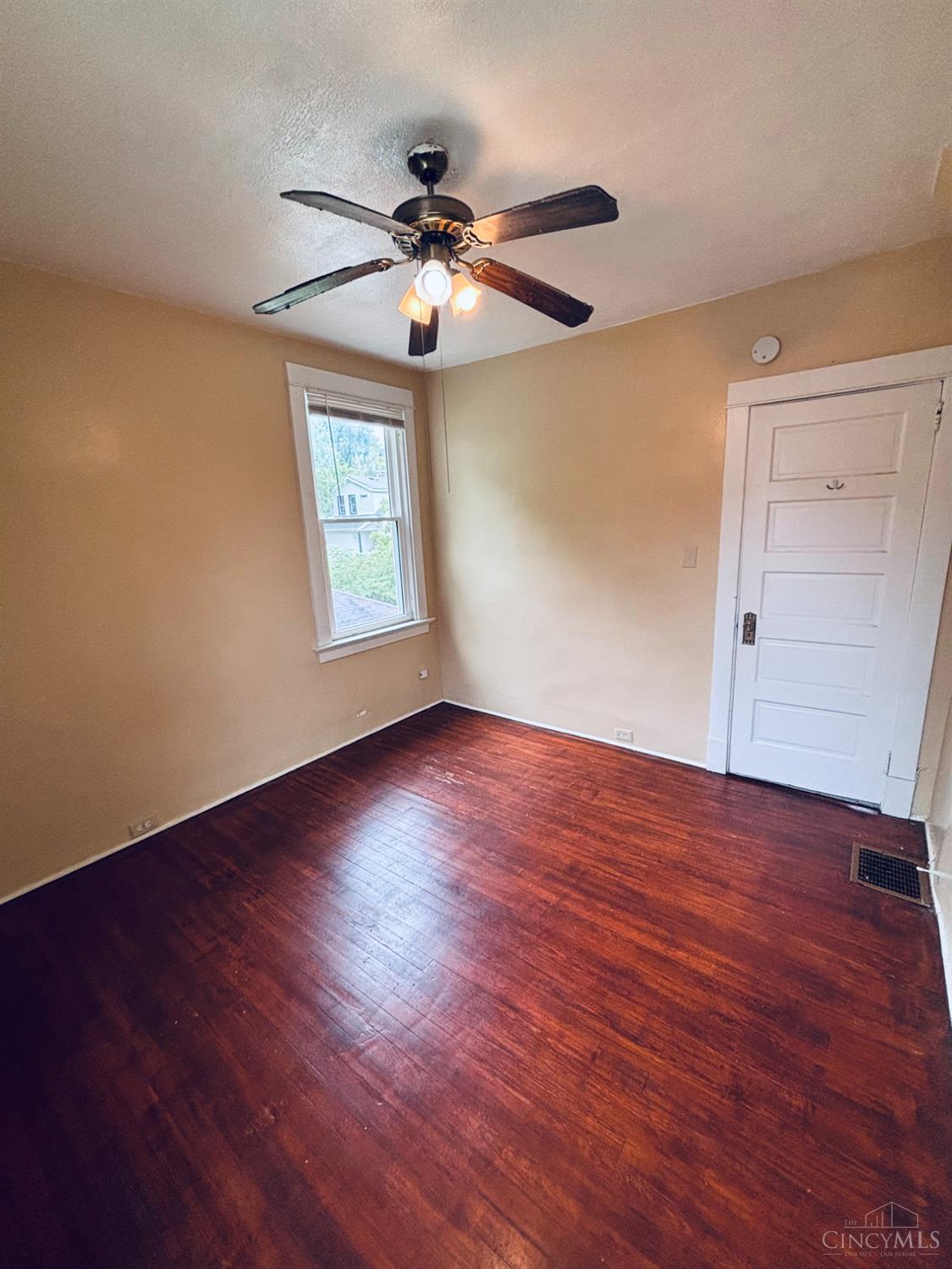 1831 West North Bend Road Cincinnati, OH 45224 - Photo 15 of 55