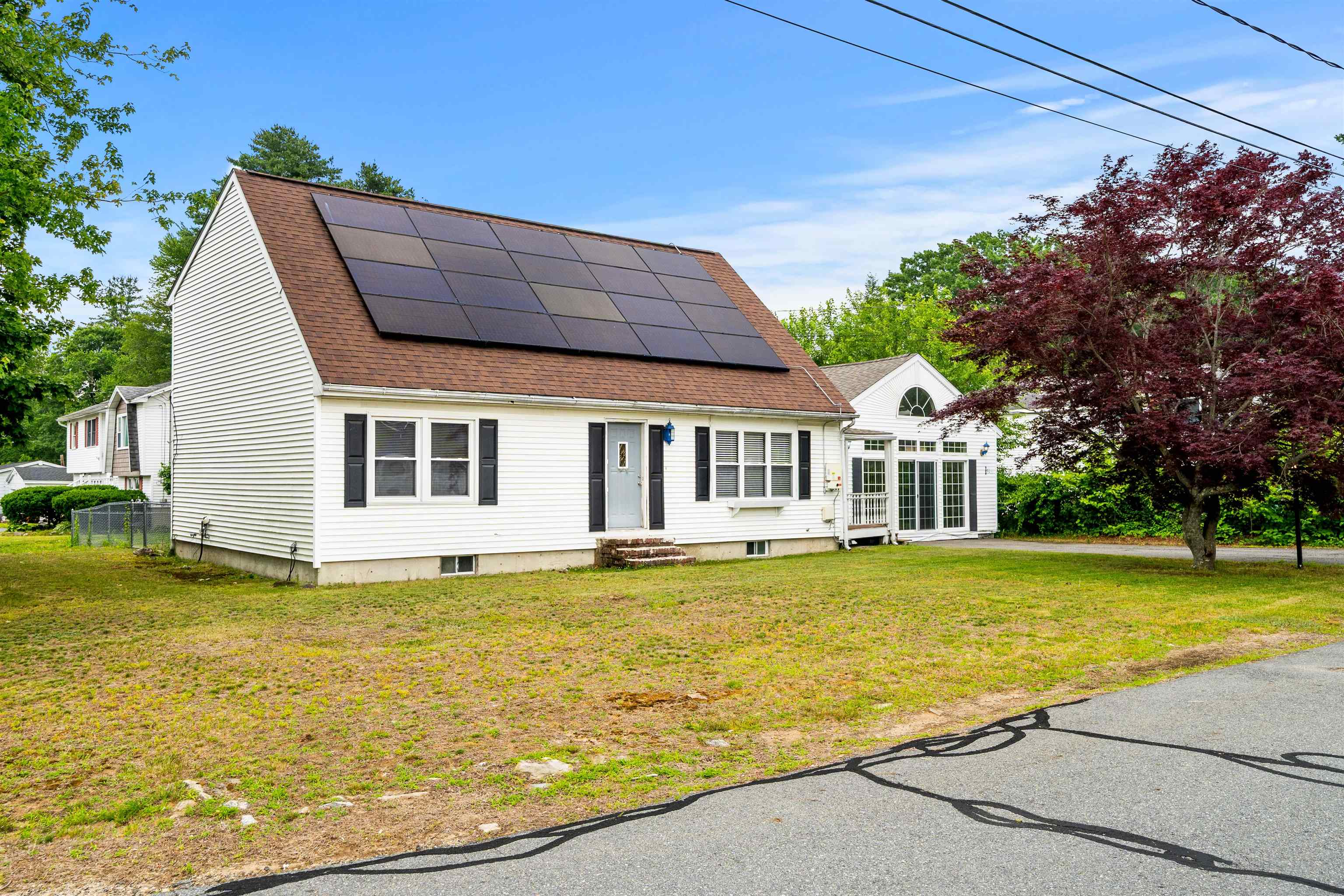 4 Alma Avenue Salem, NH 03079 - Photo 2 of 41