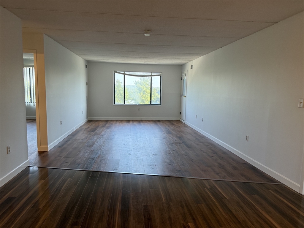 1550 Worcester Road, Unit 304 Framingham, MA 01702 - Photo 8 of 29 Gallery Image 8