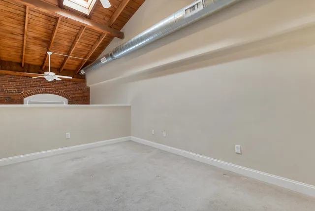 $309,000 | 48 Landing Lane, Unit 16, Laconia, NH 03246