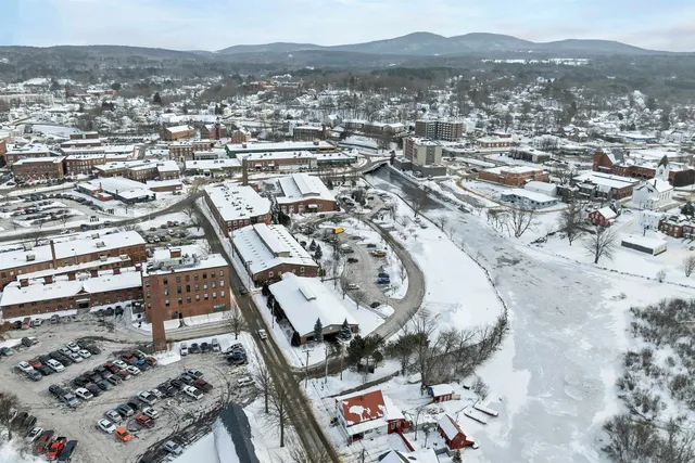 $309,000 | 48 Landing Lane, Unit 16, Laconia, NH 03246