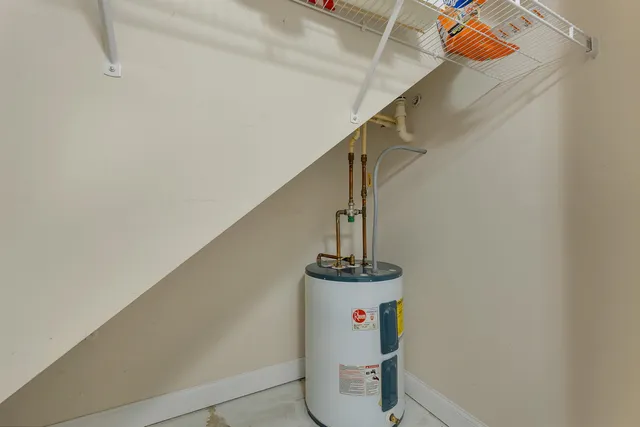 $309,000 | 48 Landing Lane, Unit 16, Laconia, NH 03246