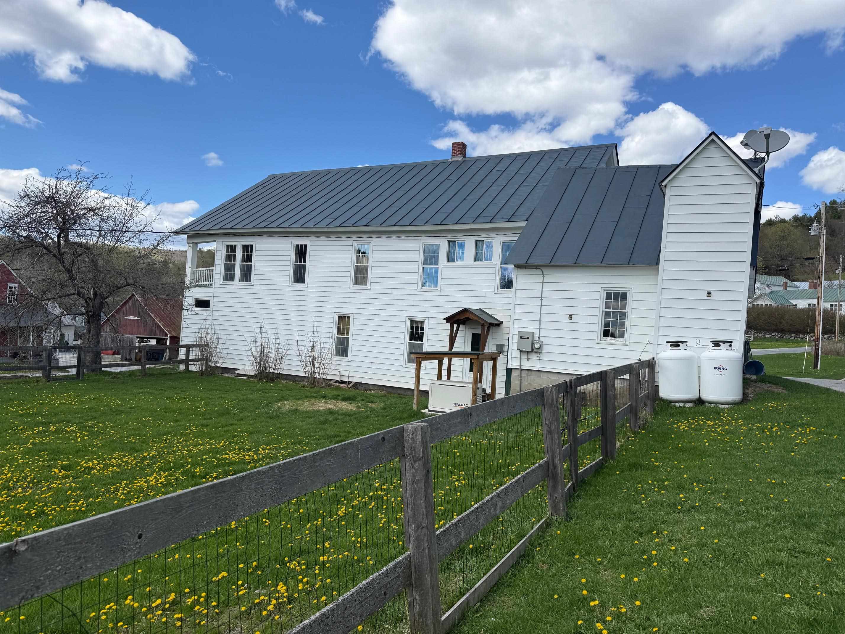 374 Corinth-topsham Road Topsham, VT 05076 - Photo 2 of 24