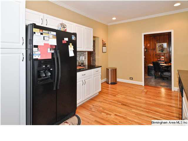 1120 Eastern Valley Road Bessemer, AL 35020 - Photo 12 of 32