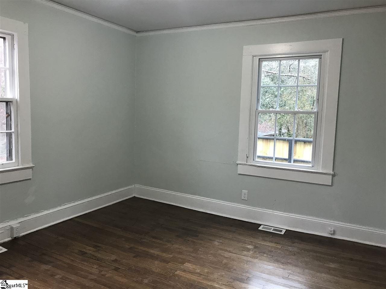 115 West Victoria Road Spartanburg, SC 29301 - Photo 3 of 21 Gallery Image 3